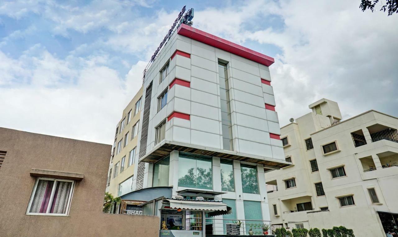 Treebo Bhagyashree Executive Otel Mundhva Dış mekan fotoğraf